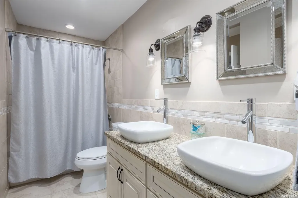 2735 Len Drive Bellmore NY 11710