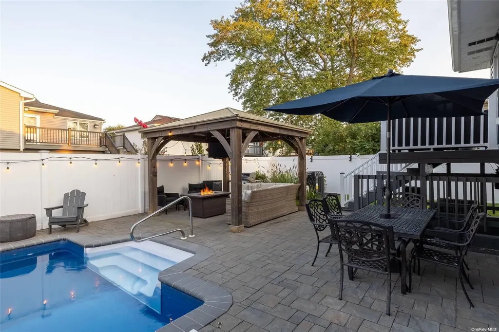 2735 Len Drive Bellmore NY 11710