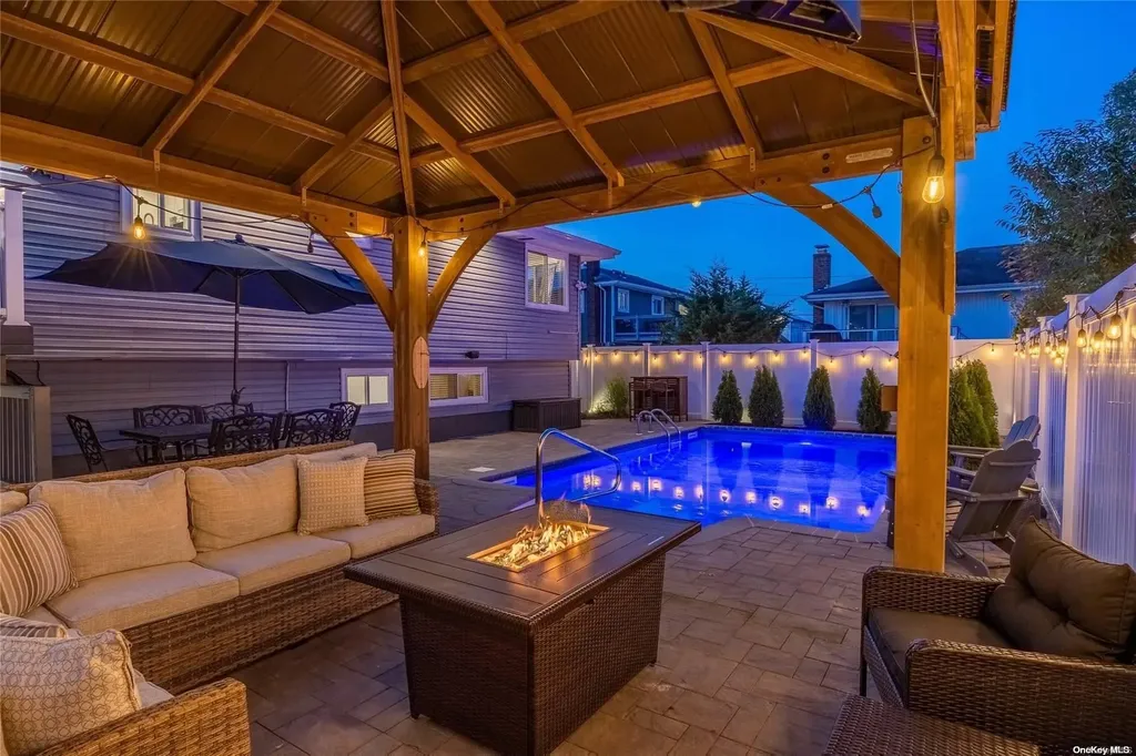 2735 Len Drive Bellmore NY 11710