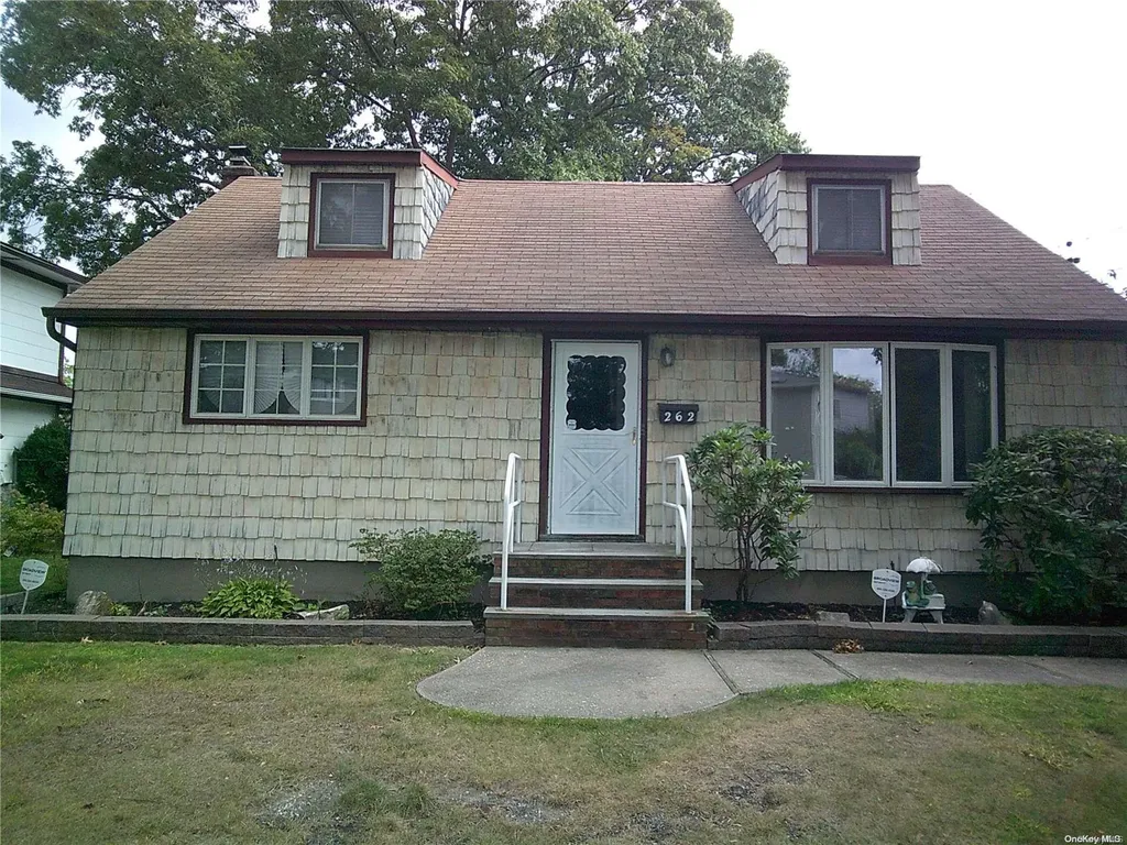 262 Waldo Street Babylon NY 11726