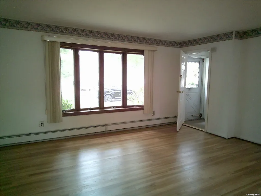 262 Waldo Street Copiague NY 11726