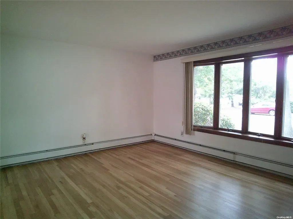 262 Waldo Street Copiague NY 11726