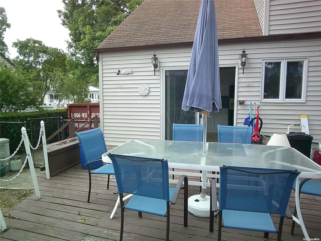 262 Waldo Street Copiague NY 11726