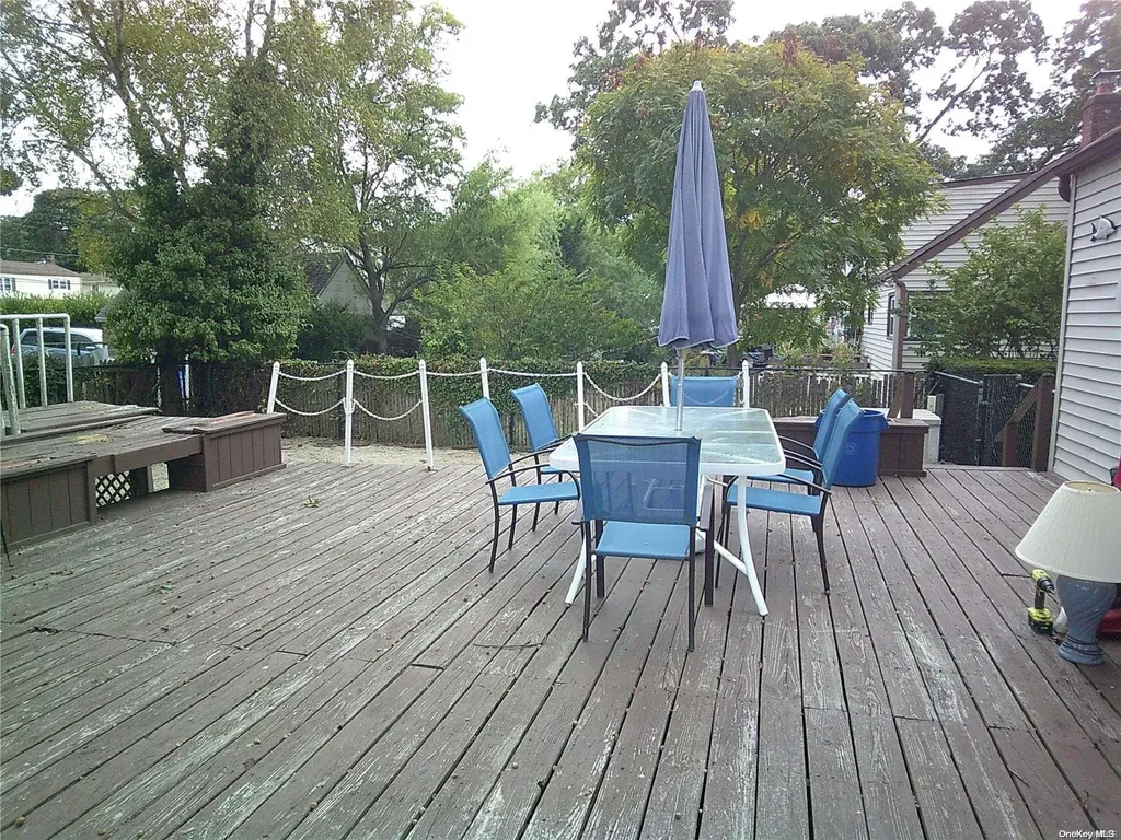 262 Waldo Street Copiague NY 11726