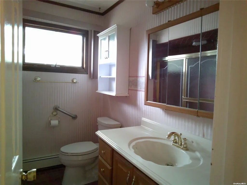 262 Waldo Street Copiague NY 11726