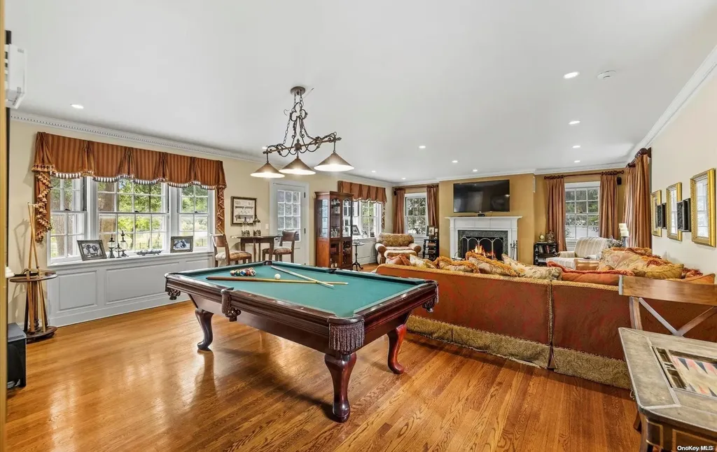 148 Cold Spring Road Syosset NY 11791