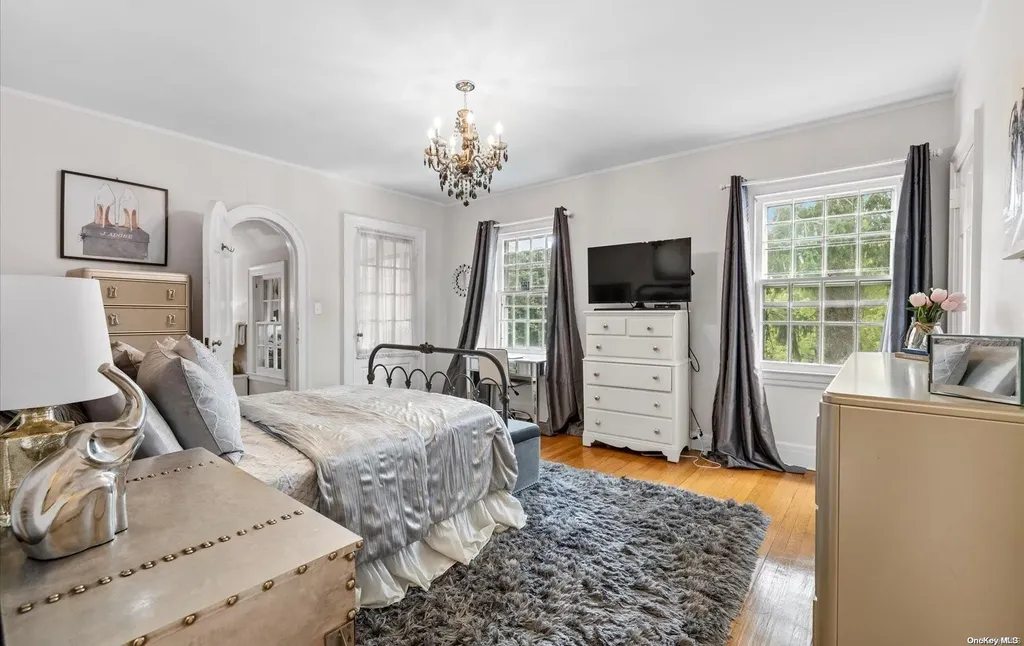 148 Cold Spring Road Syosset NY 11791
