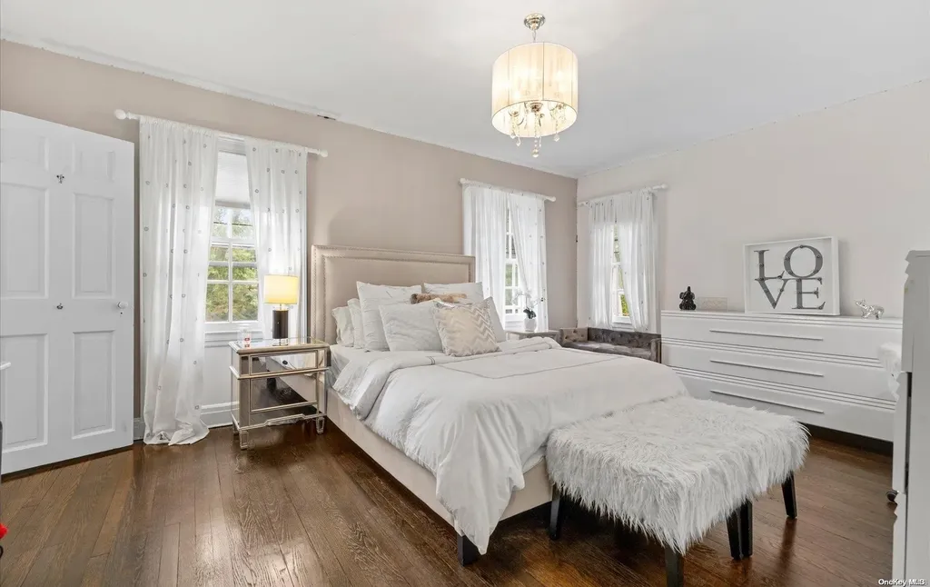 148 Cold Spring Road Syosset NY 11791