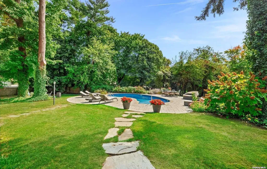 148 Cold Spring Road Syosset NY 11791