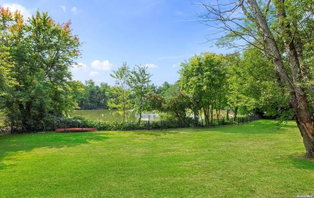 148 Cold Spring Road Syosset NY 11791