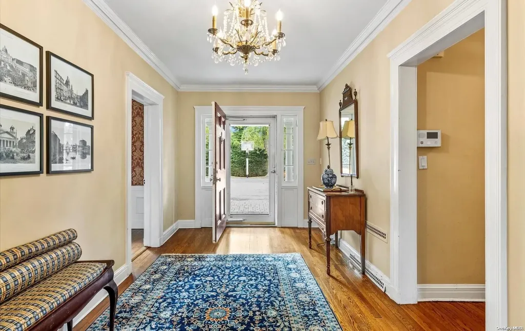 148 Cold Spring Road Syosset NY 11791