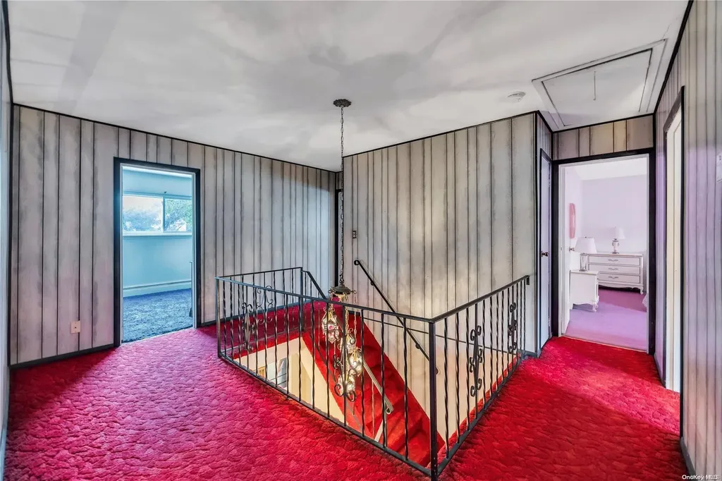 65 Primrose Lane Kings Park NY 11754