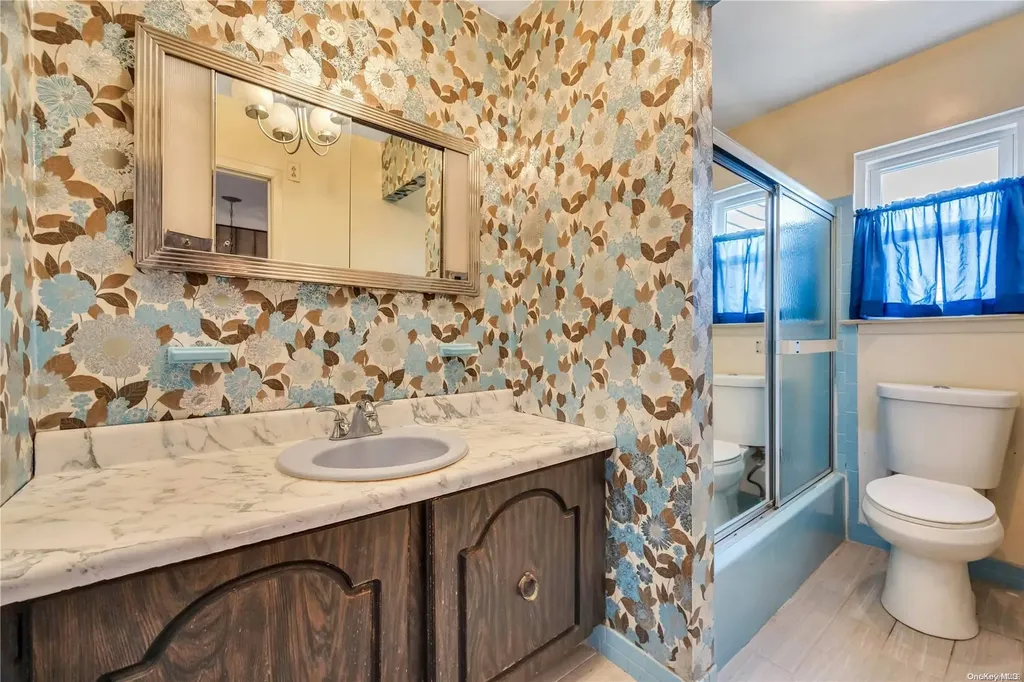 65 Primrose Lane Kings Park NY 11754