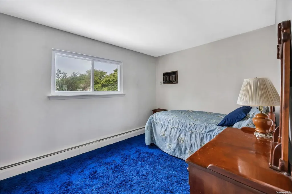 65 Primrose Lane Kings Park NY 11754