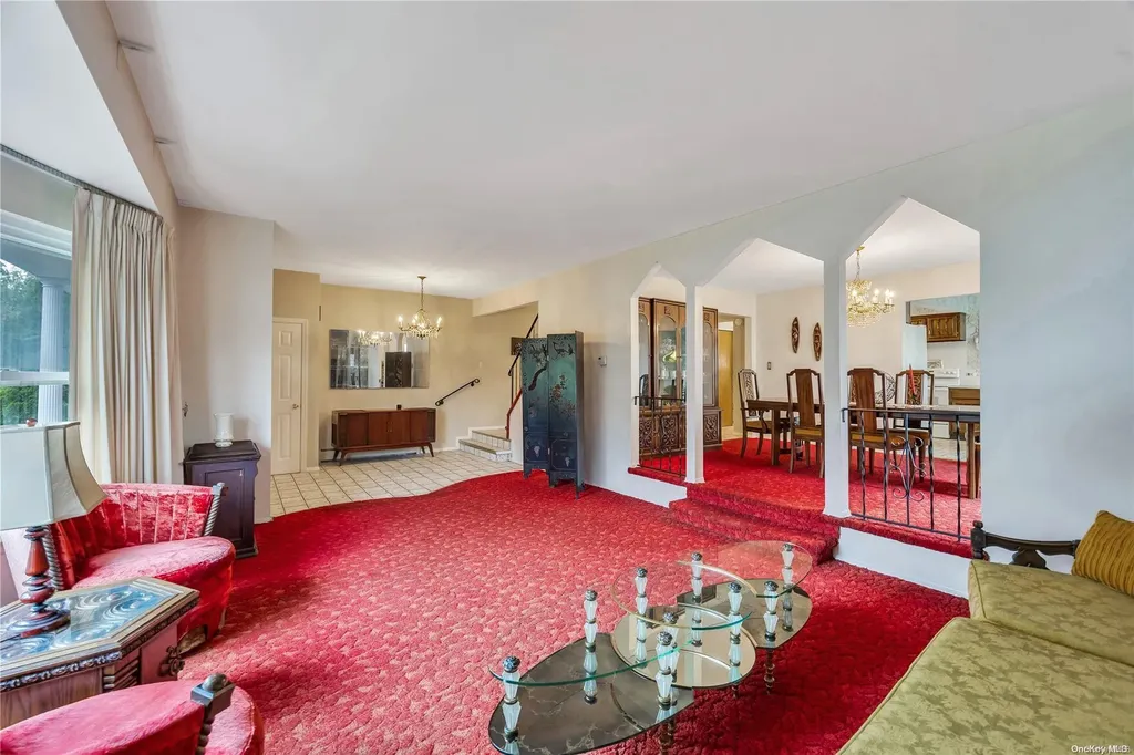 65 Primrose Lane Kings Park NY 11754