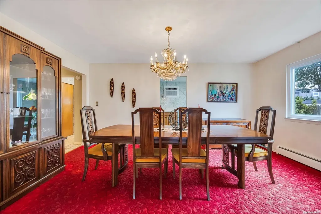 65 Primrose Lane Kings Park NY 11754