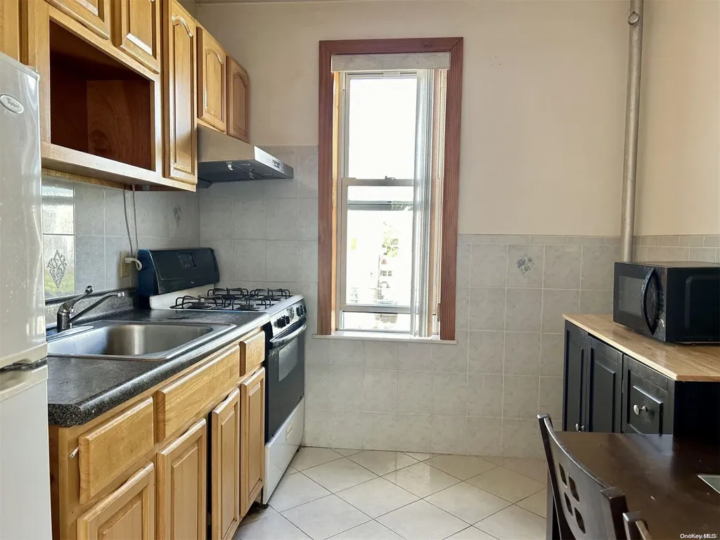 2139 66th Street Brooklyn NY 11204