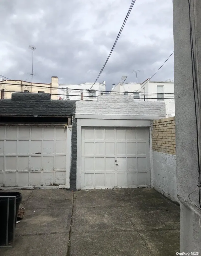 2139 66th Street Brooklyn NY 11204