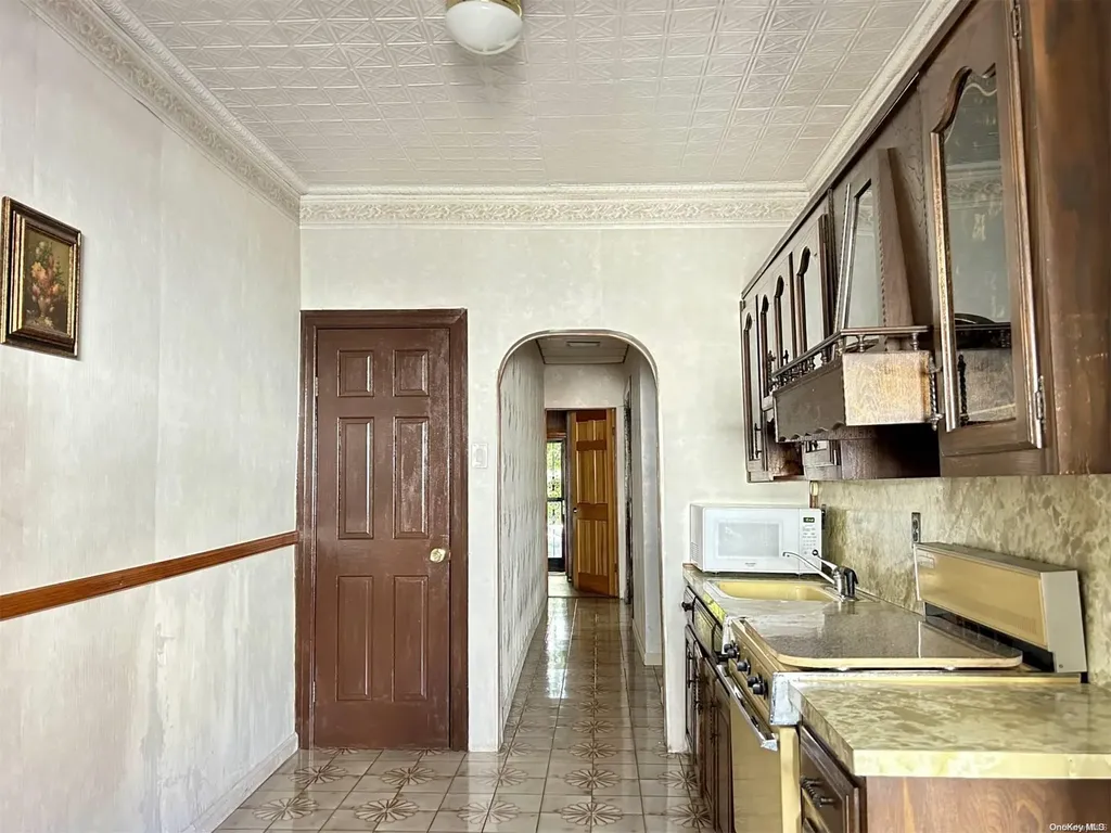 2139 66th Street Brooklyn NY 11204