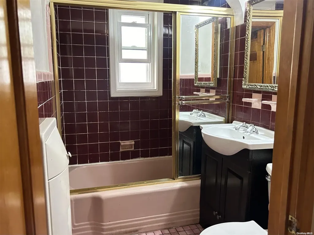 2139 66th Street Brooklyn NY 11204