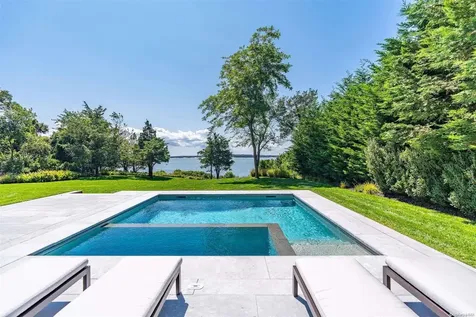 9820 Nassau Point Road Cutchogue NY 11935