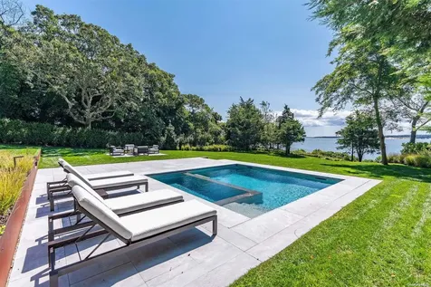 9820 Nassau Point Road Cutchogue NY 11935