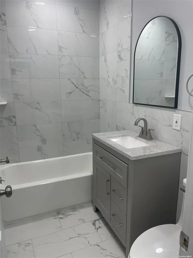 37 Orchard Street Merrick NY 11566