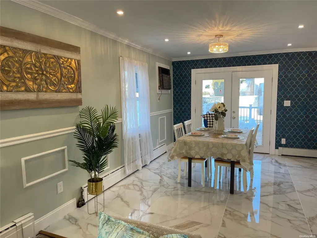 37 Orchard Street Merrick NY 11566