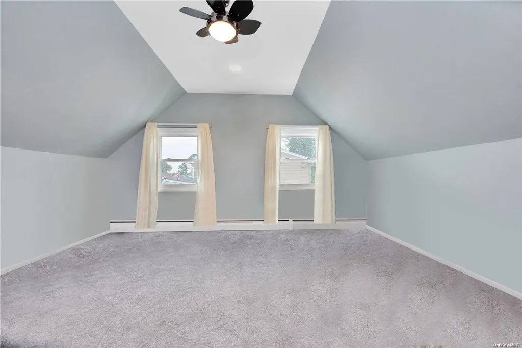 140 Haven Lane Levittown NY 11756