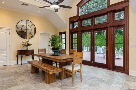 5 Squire Path Saint James NY 11780