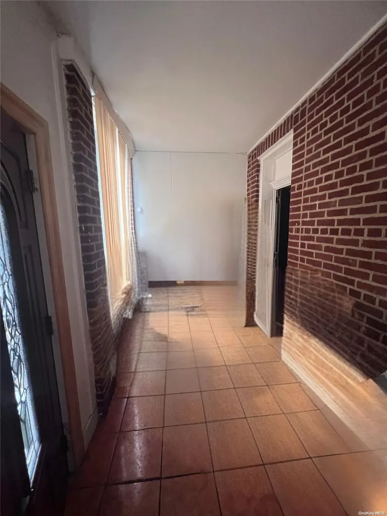 598 Miller Avenue Brooklyn NY 11207