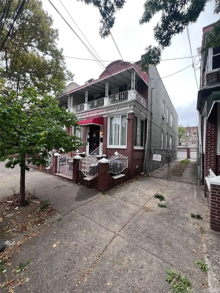 598 Miller Avenue Brooklyn NY 11207