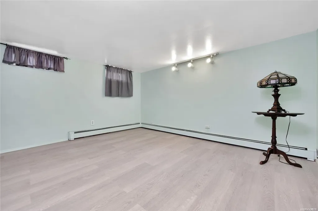 902 3rd Street West Babylon NY 11704