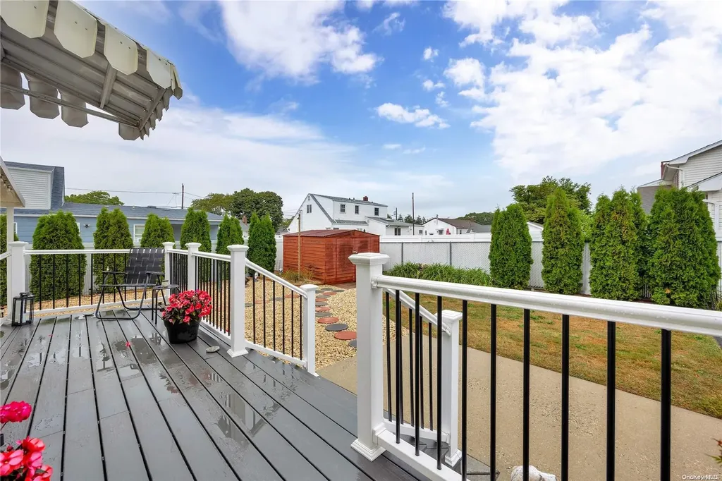 902 3rd Street West Babylon NY 11704