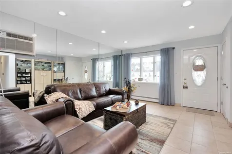 902 3rd Street West Babylon NY 11704