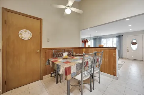 902 3rd Street West Babylon NY 11704