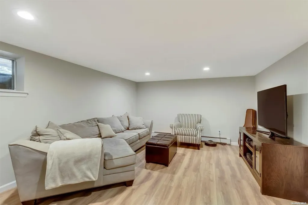 7 Partridge Drive Commack NY 11725