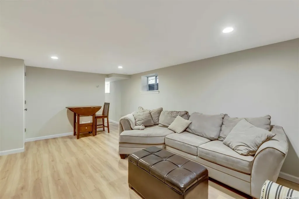 7 Partridge Drive Commack NY 11725