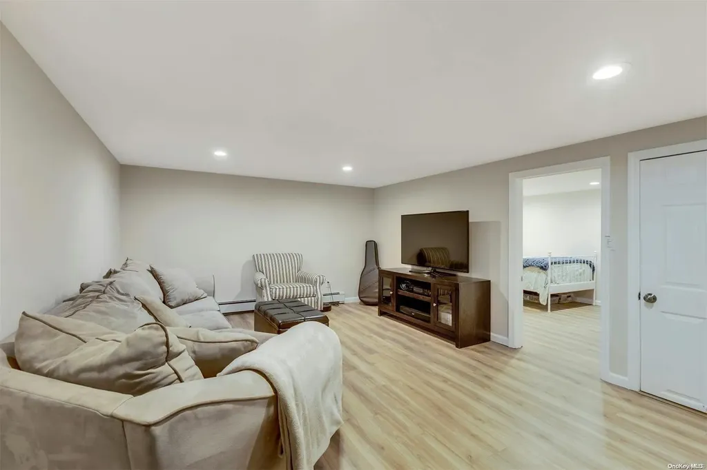 7 Partridge Drive Commack NY 11725