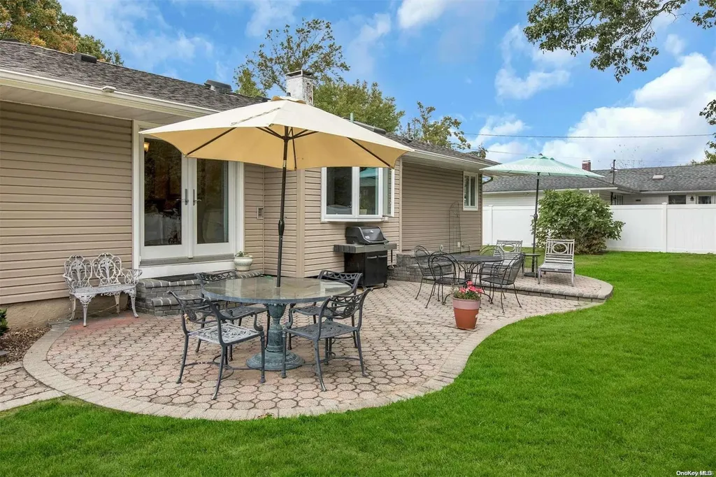 7 Partridge Drive Commack NY 11725