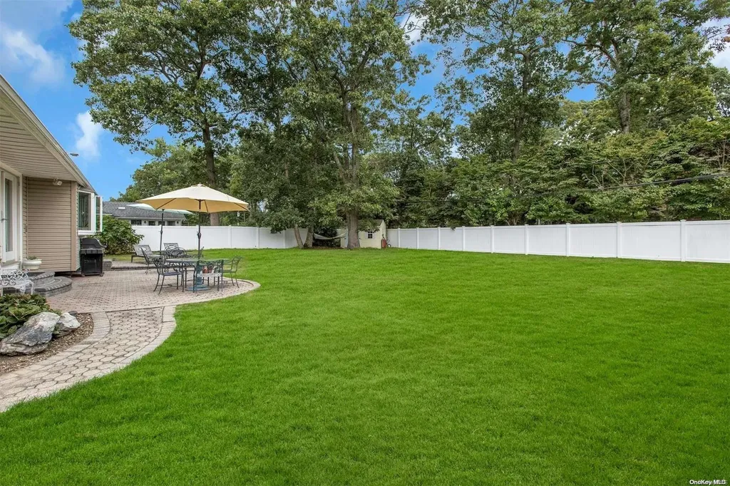7 Partridge Drive Commack NY 11725
