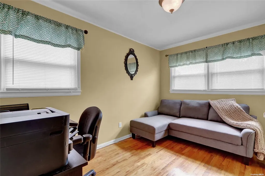 163 Hamilton Avenue Massapequa NY 11758