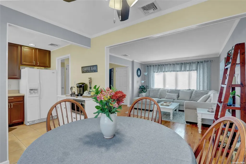 163 Hamilton Avenue Massapequa NY 11758