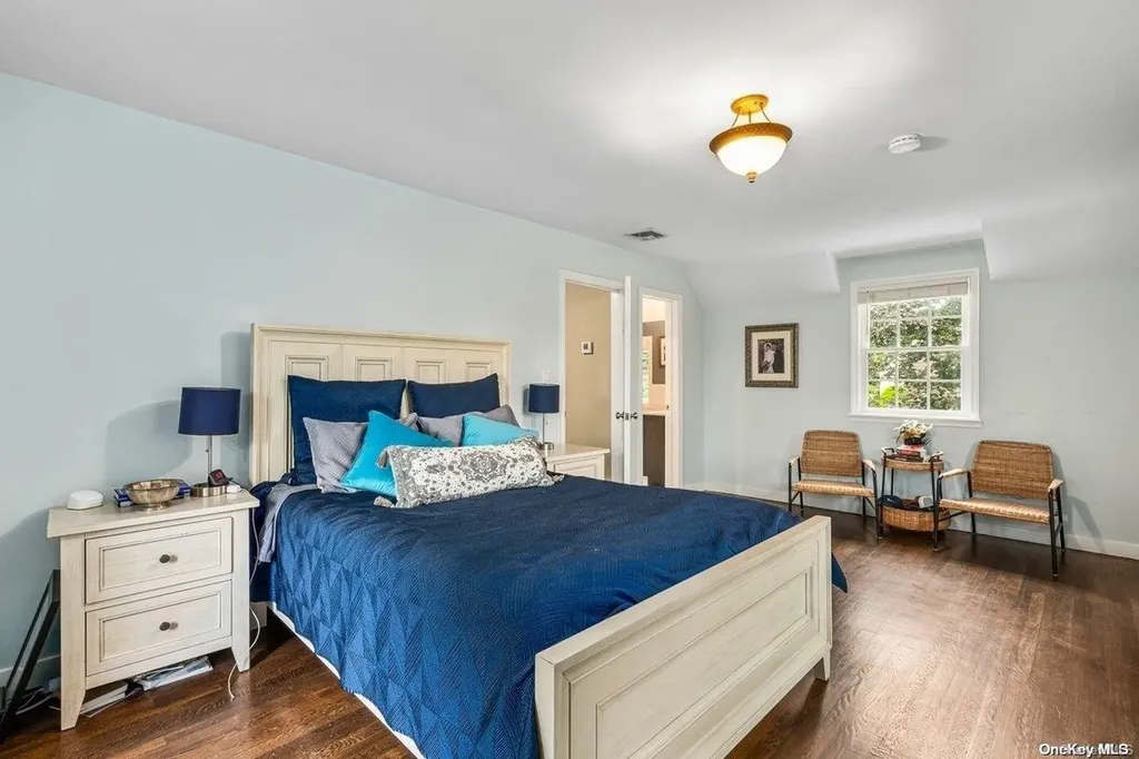48 Normandy Lane Manhasset NY 11030