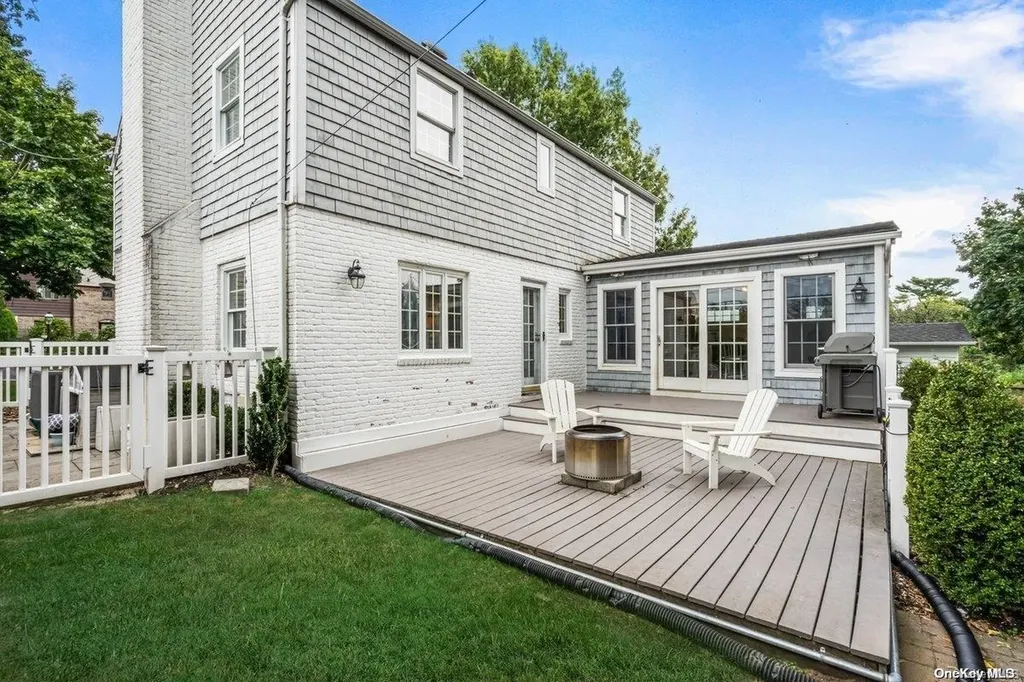 48 Normandy Lane Manhasset NY 11030
