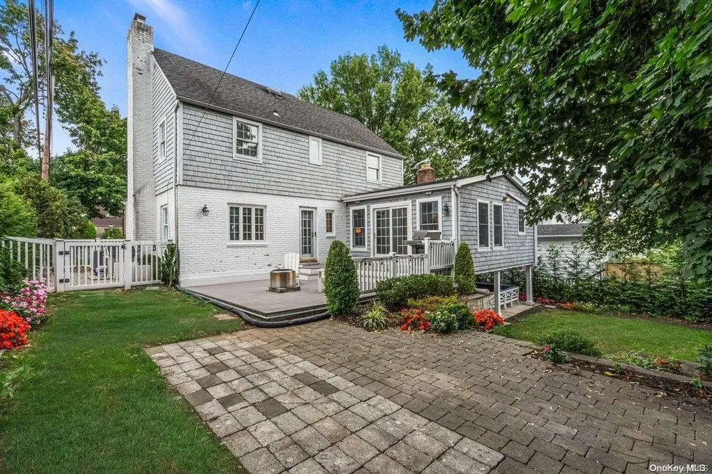 48 Normandy Lane Manhasset NY 11030