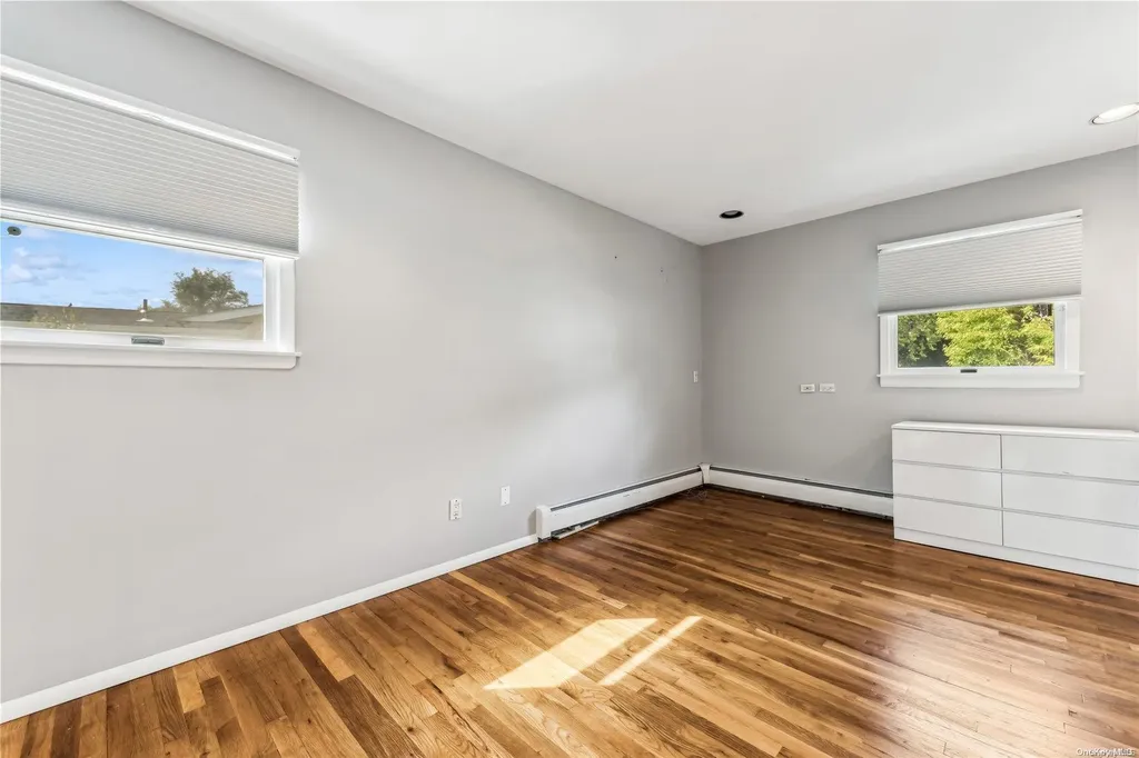 38 Sagamore Way S Jericho NY 11753