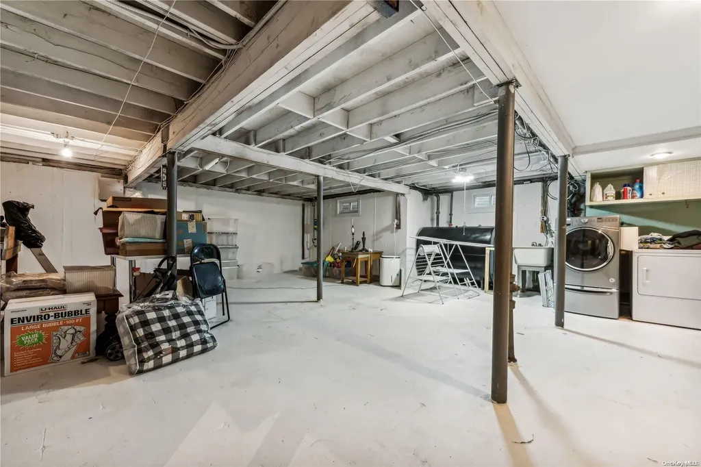 38 Sagamore Way S Jericho NY 11753