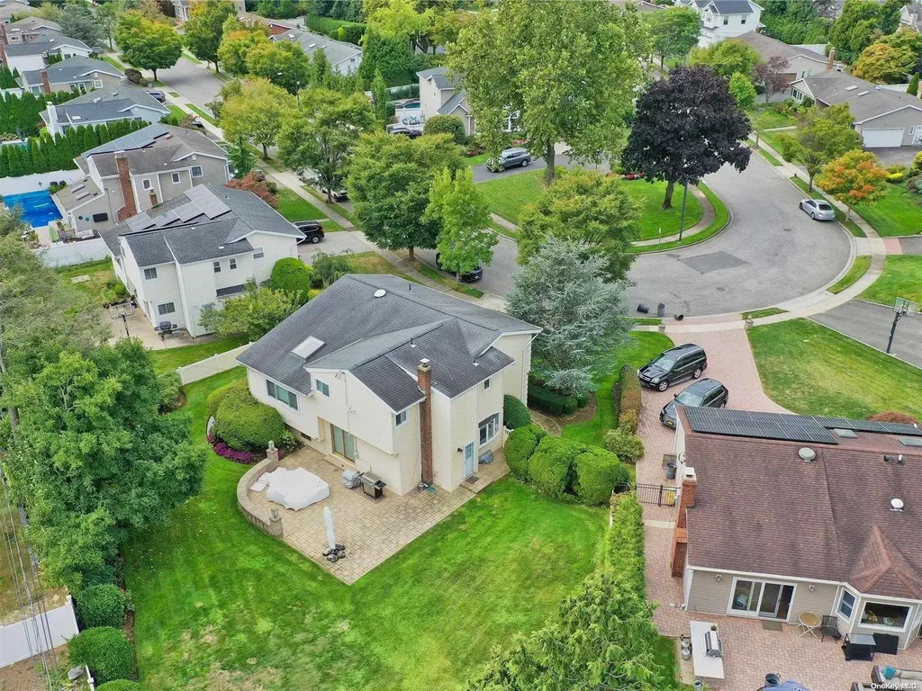 38 Sagamore Way S Jericho NY 11753