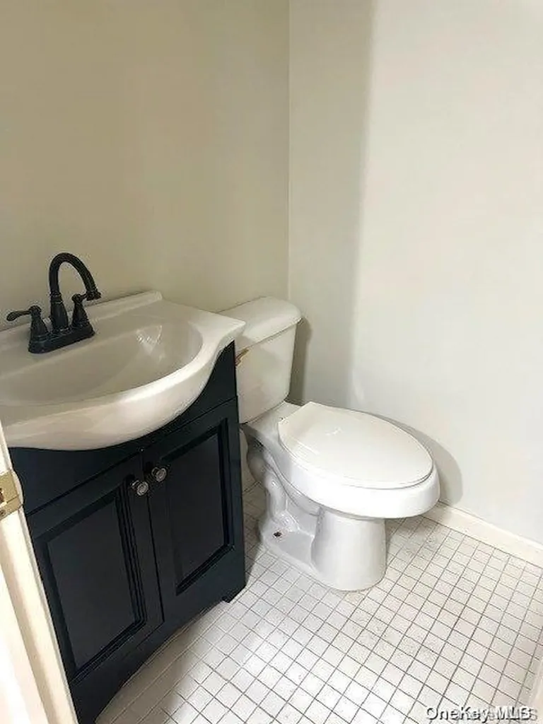 685 Blue Ridge Drive Medford NY 11763